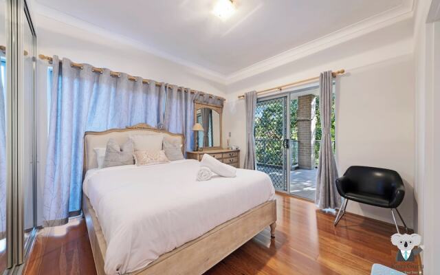 Allawah 2 Bed Kozy Apartment NAU015