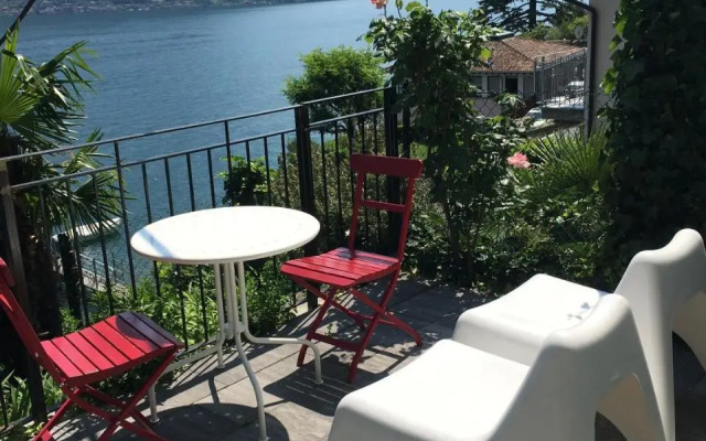 Ca' Bianca Como lake house