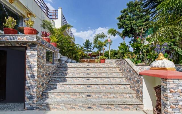 Treebo Trend The Lavit Malhar