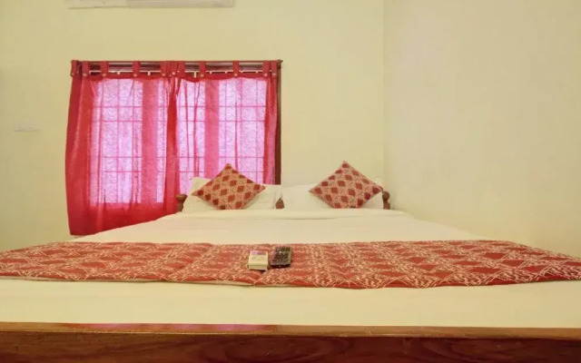OYO Flagship 42700 White Sand Guest House