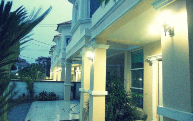 Kamalar Palace Longstay house