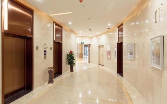 Lavande Hotel·Jining Party School Building