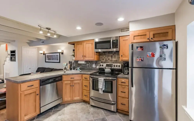 564 1/2 North Judson