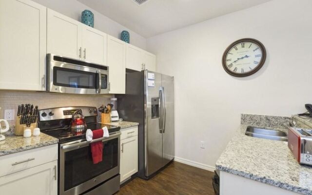 Villa CVX- Lucaya Village