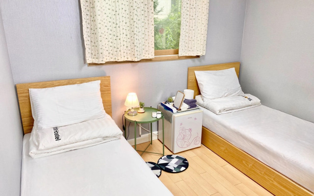 Starria Hostel Foreign Guest Only