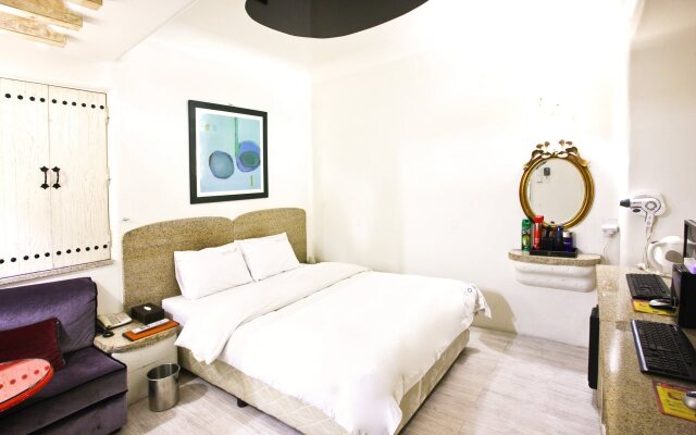 Hotel M