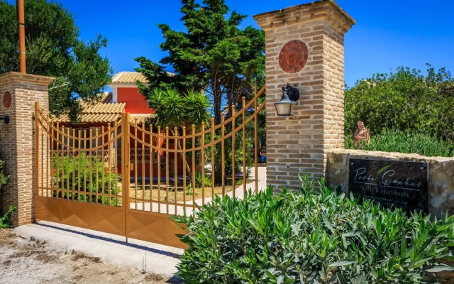 Porto Gerakas Villas & Apartments