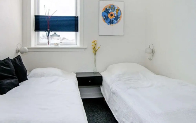 Cozy Apartment in Henne near Beach
