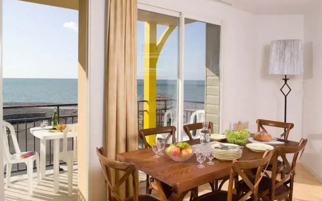 Comfortably Furnished Apartment With a sea View
