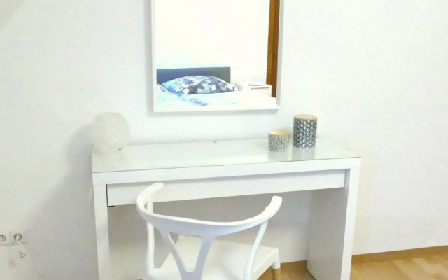 Daun Under (Adults Only)