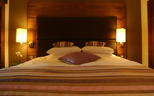 Big Blue Hotel
