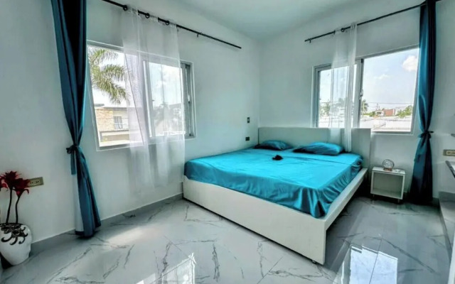 Mariposa Apartments
