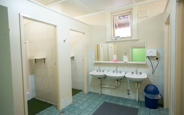 YHA Newcastle Beach