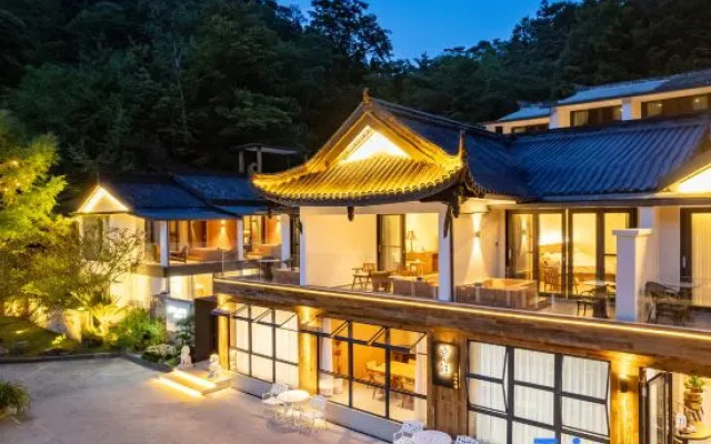 Qingcheng Mountain Zixuan Mountain Land Designer Villa (Qingcheng Houshan Tai'an Ancient Town)