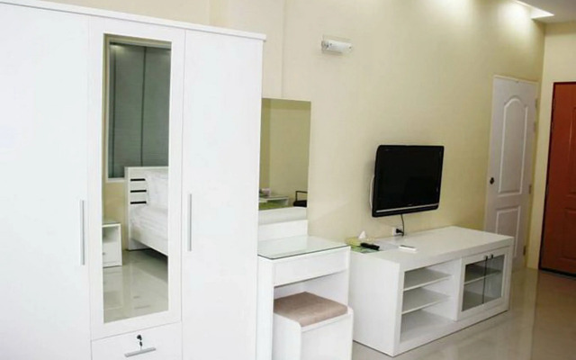 V Verve Service Apartment Hotel