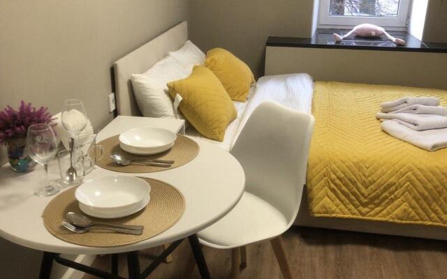 MOKO Apartments на площади Журавлёва