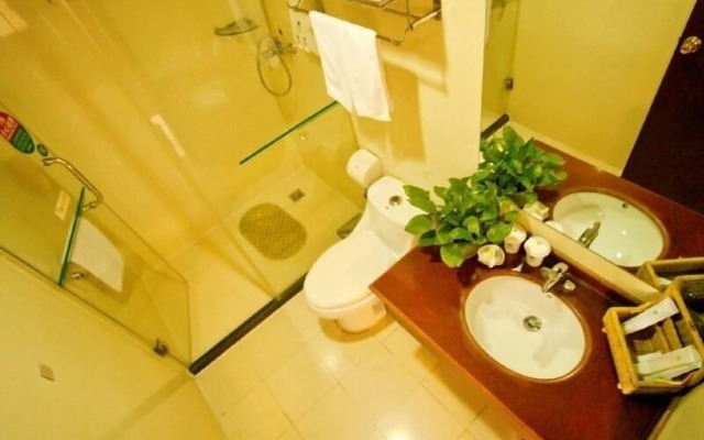 GreenTree Inn Jiangsu Nanjing Yinqiao Market Express Hotel