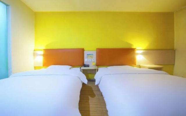 7 Days Holiday Hotel (Guiyang Gaicha Avenue Zhongshan Middle Road) – Guest Rooms – Guiyang