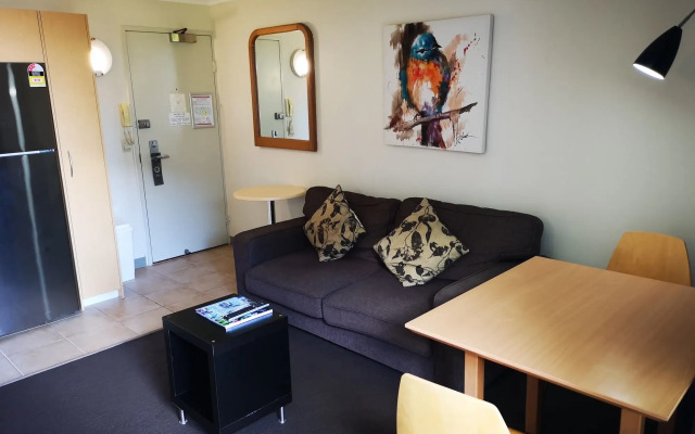 Abbey on Roma Hotel & Apartments