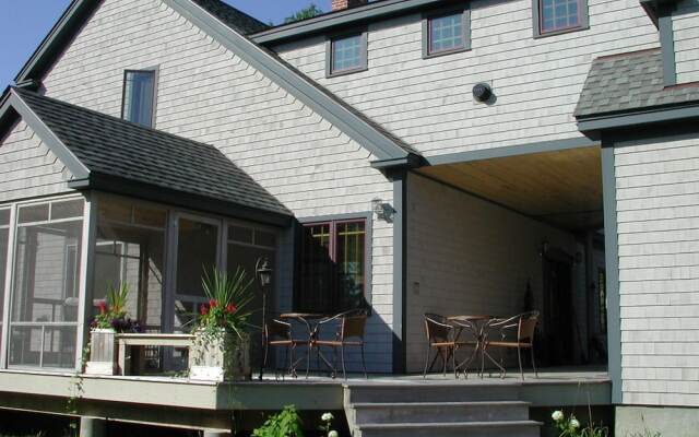 Three Pines Bed and Breakfast