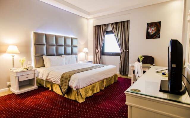 Al Bustan Hotel