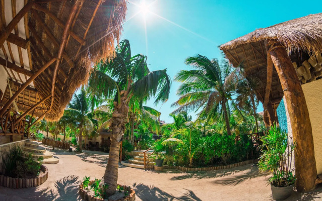 Ensueño Holbox and Beach Club
