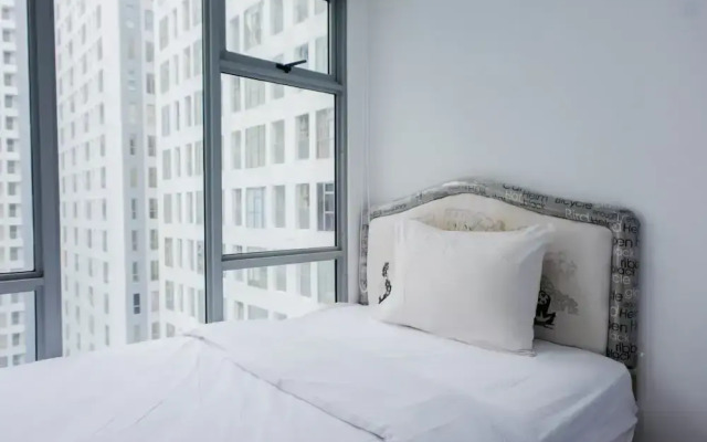 Super Good Deal 3BR M-Town Apartment by Travelio