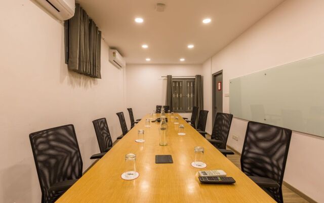 OYO Townhouse 025 Garuda Mall Bangalore