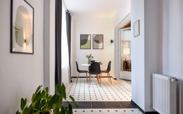 Sala Palatului Apartment