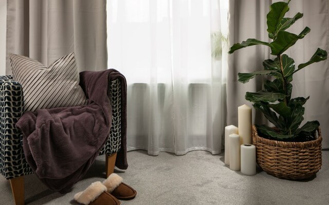 Habita Property 3 Bedroom House Parking
