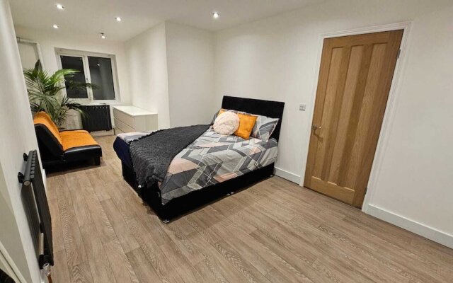 Luxurious 2-bed Apartment, Duchy Cosy Corner