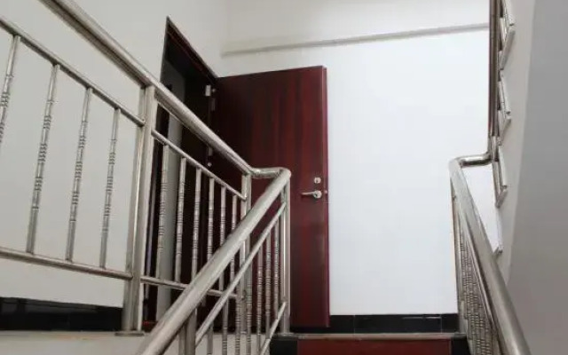 Bazhou Ruisheng Hotel
