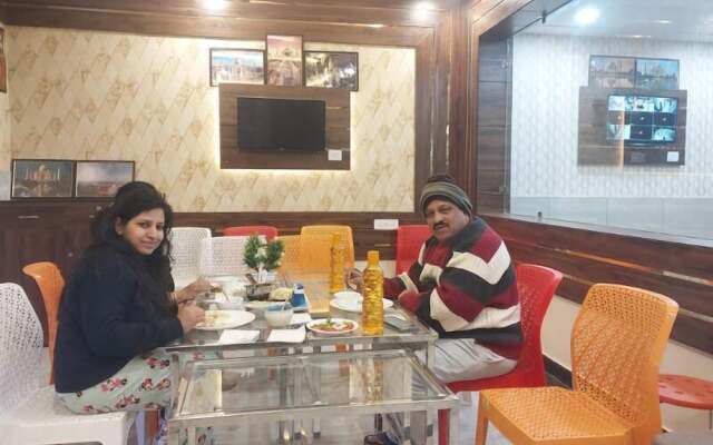 Taj Nice Point By Taj Sunrise Grp