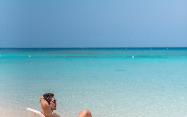 Paradise Beach Hotel & Resort