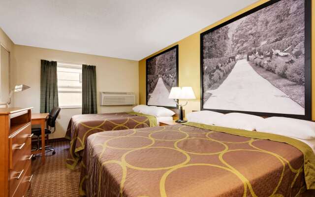 Super 8 by Wyndham Allentown