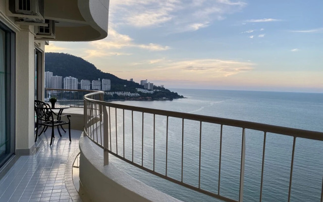 Sea View Paradise