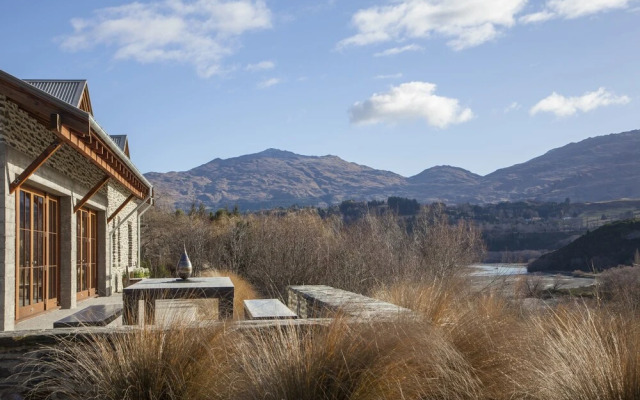 Shotover Point