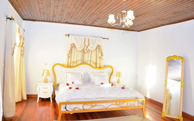 House With 2 Bedrooms in Ambohimitsimbina, With Wonderful City View, F