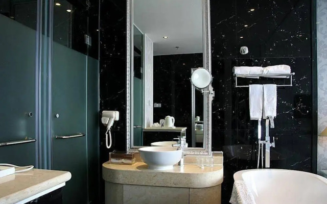 Li Tai International Hotel