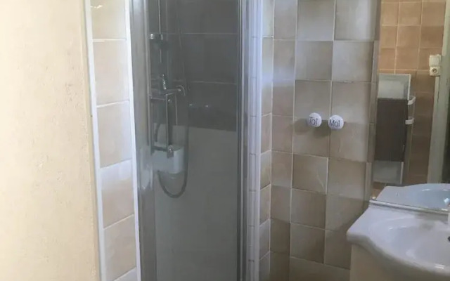 House With 2 Bedrooms in Saint-pierre-d'oléron, With Enclosed Garden a