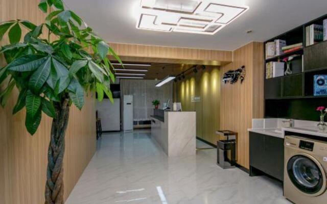 HD Crystal Hotel (Xi'an West Avenue, Yangguang Tiandi)