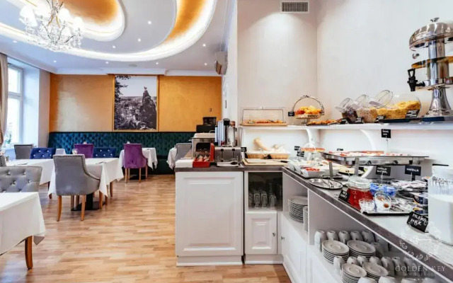 Golden Key Boutique Hotel