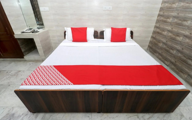 OYO 23066 Shiv Guest House