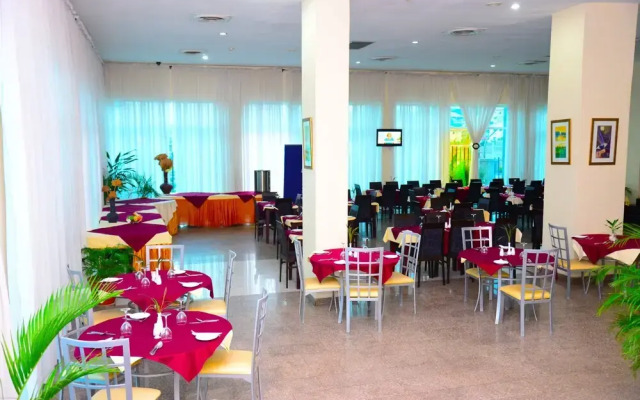 Golden Royale Hotel