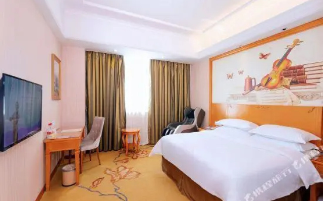 Vienna Hotel Shenzhen Longgang Ainan Road – Guest Rooms – Shenzhen