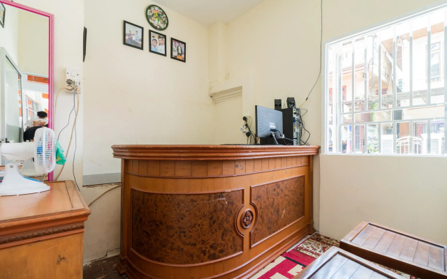 RedDoorz Syariah near Pasar Aur Kuning