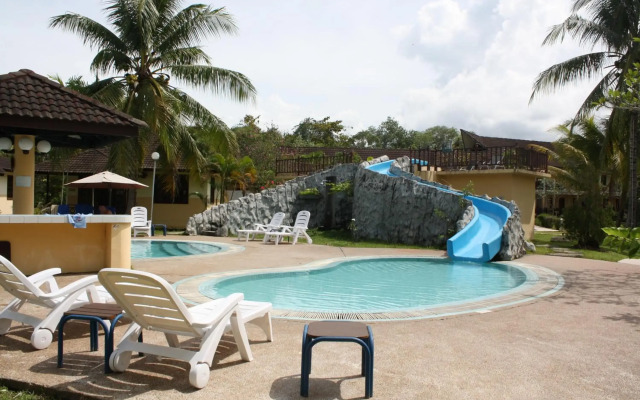 Beringgis Beach Resort & Spa