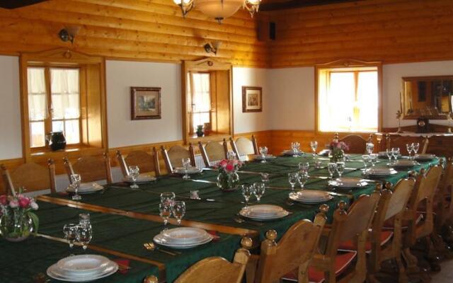 Country House Kod Strica
