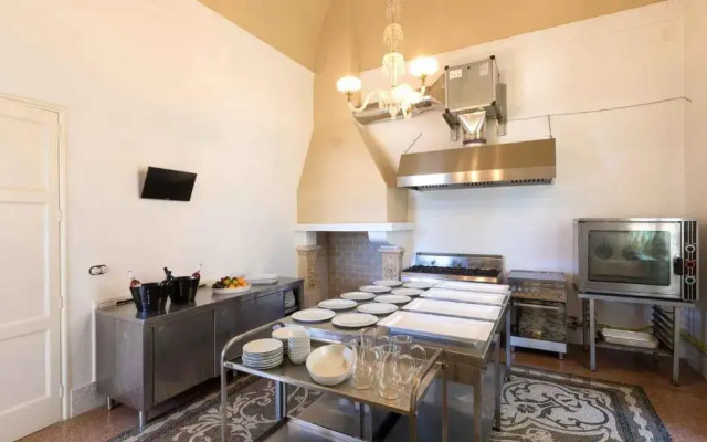 VILLA CAPOZZA 18&2, Emma Villas