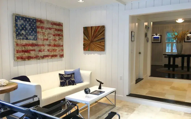 The Platinum Pebble Boutique Inn - Adults Only